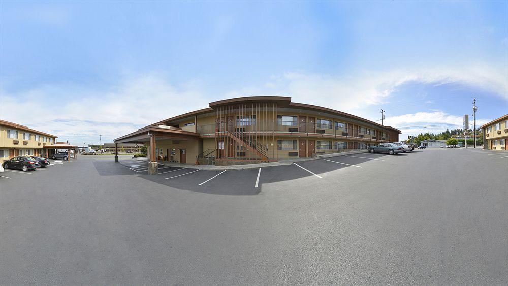 假日贝斯特韦斯特酒店 库斯贝 外观 照片